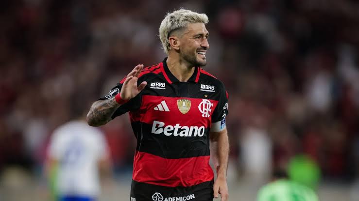 Candidato do Peñarol promete Arrascaeta e Flamengo enfrenta Estudiantes