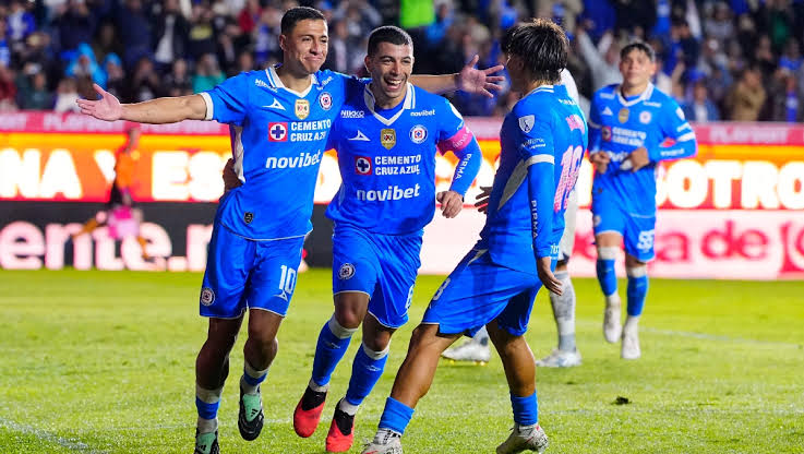 Cruz Azul vence o Pachuca fora de casa pelo Torneo Apertura 2026
