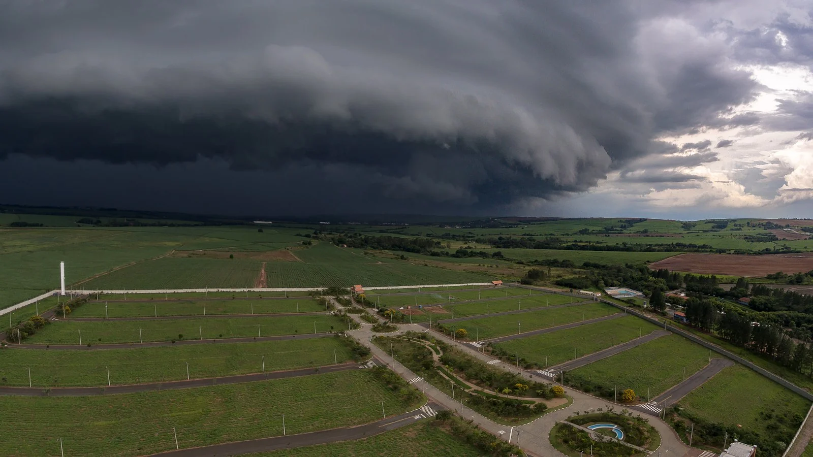 Inmet emite alerta de tempestades para municípios em todas as regiões