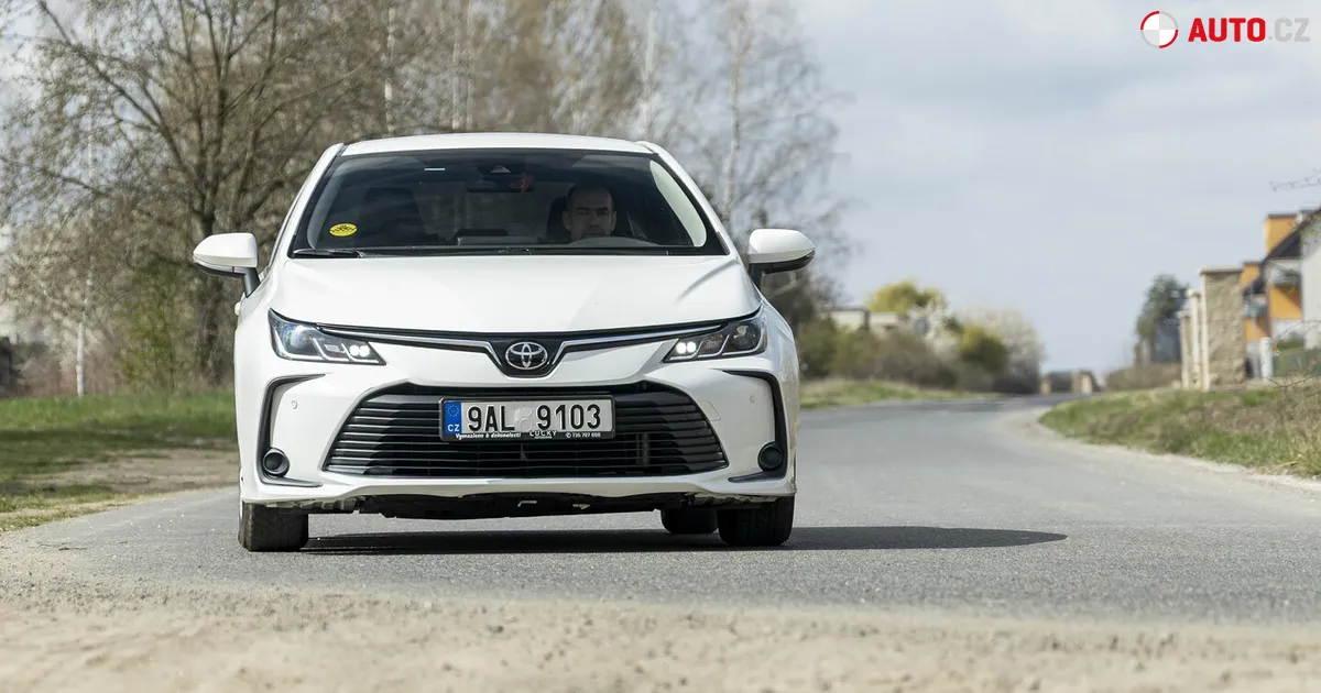 Inteligência artificial geral conclui percurso com Toyota Corolla