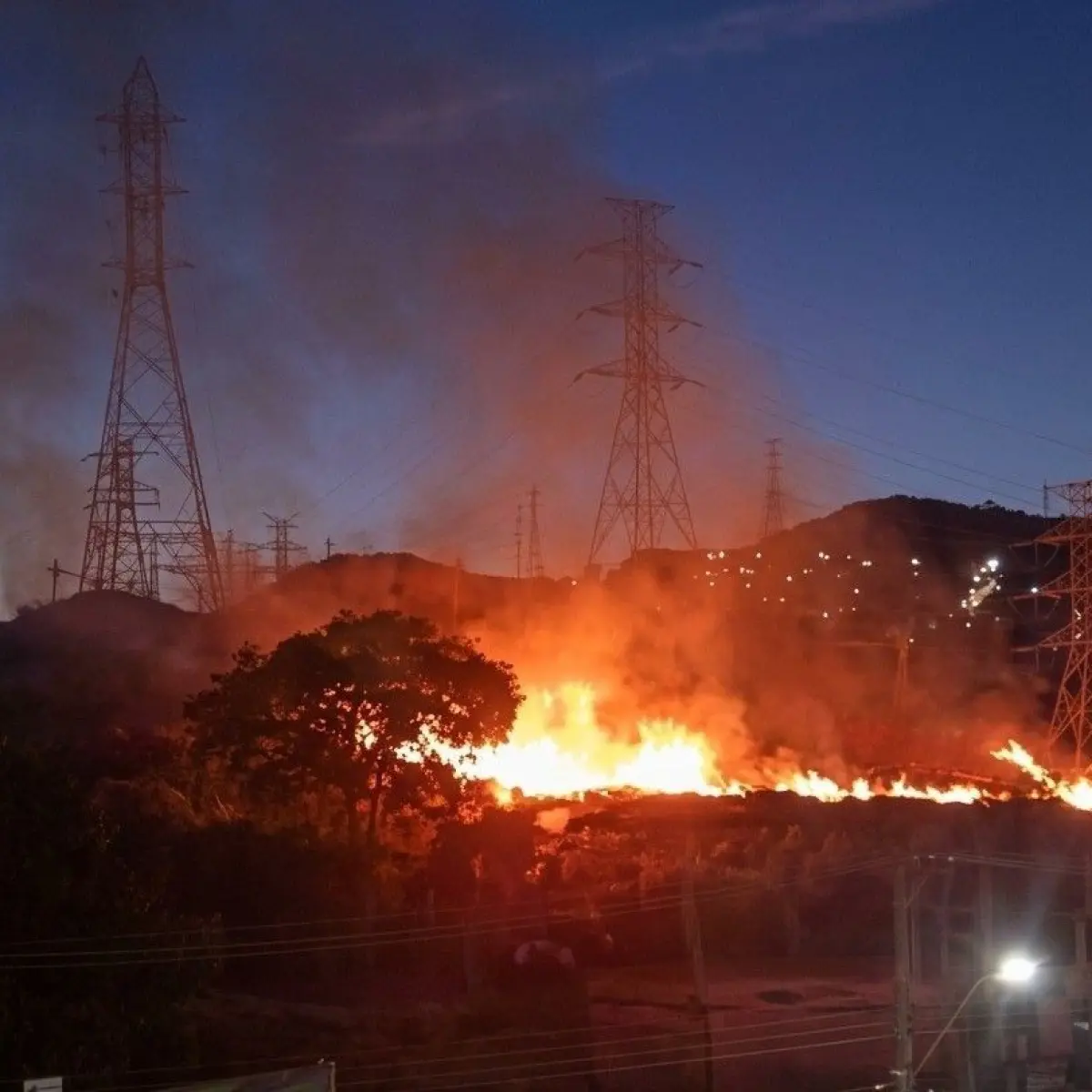 Ipatinga enfrenta dia de movimentação política e ocorrência de incêndio