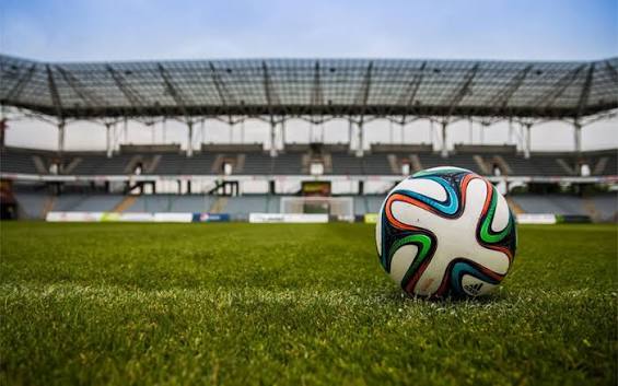 Futebol internacional e novidades da rodada agitam o esporte