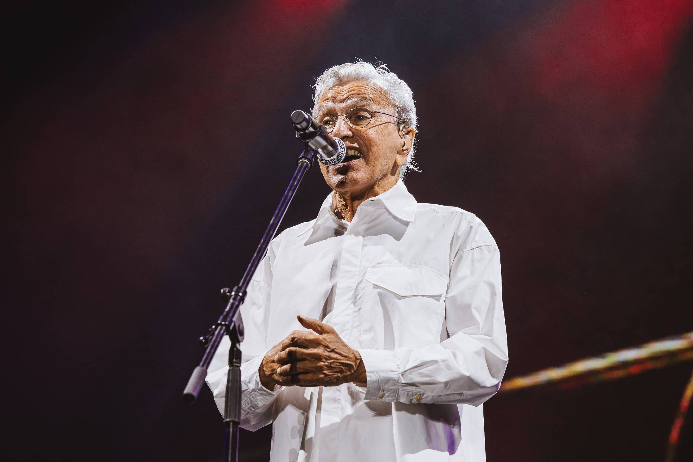 Caetano Veloso convoca ato musical pela democracia no Rio de Janeiro