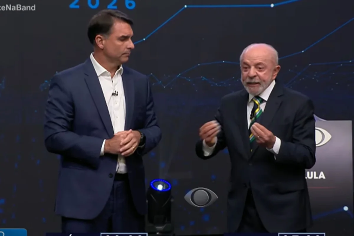 Lula e Flávio Bolsonaro batem boca em debate sobre valores do Banco Master