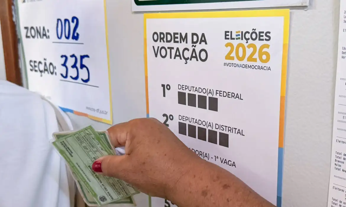 Eleições de 2026 registram votação do primeiro turno em todo o país