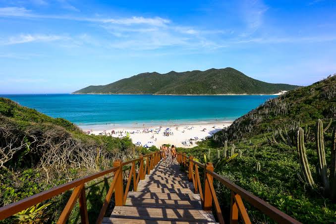 Black Friday impulsiona o turismo de compras e busca por pacotes
