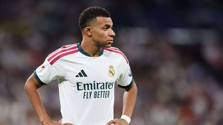 Real Madrid enfrenta clima de insatisfação interna com postura de Kylian Mbappé