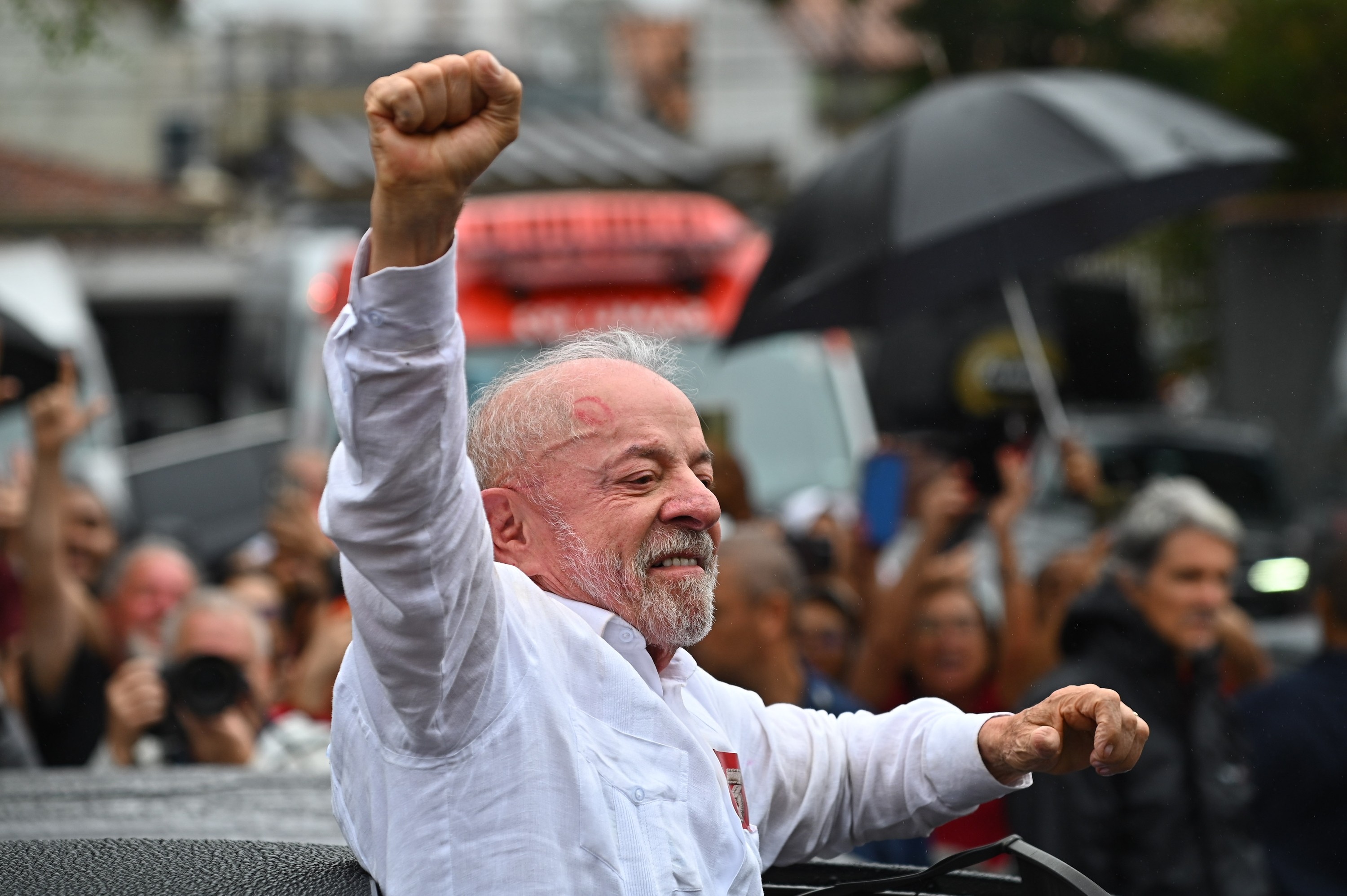 Lula é reeleito presidente e conquista quarto mandato histórico