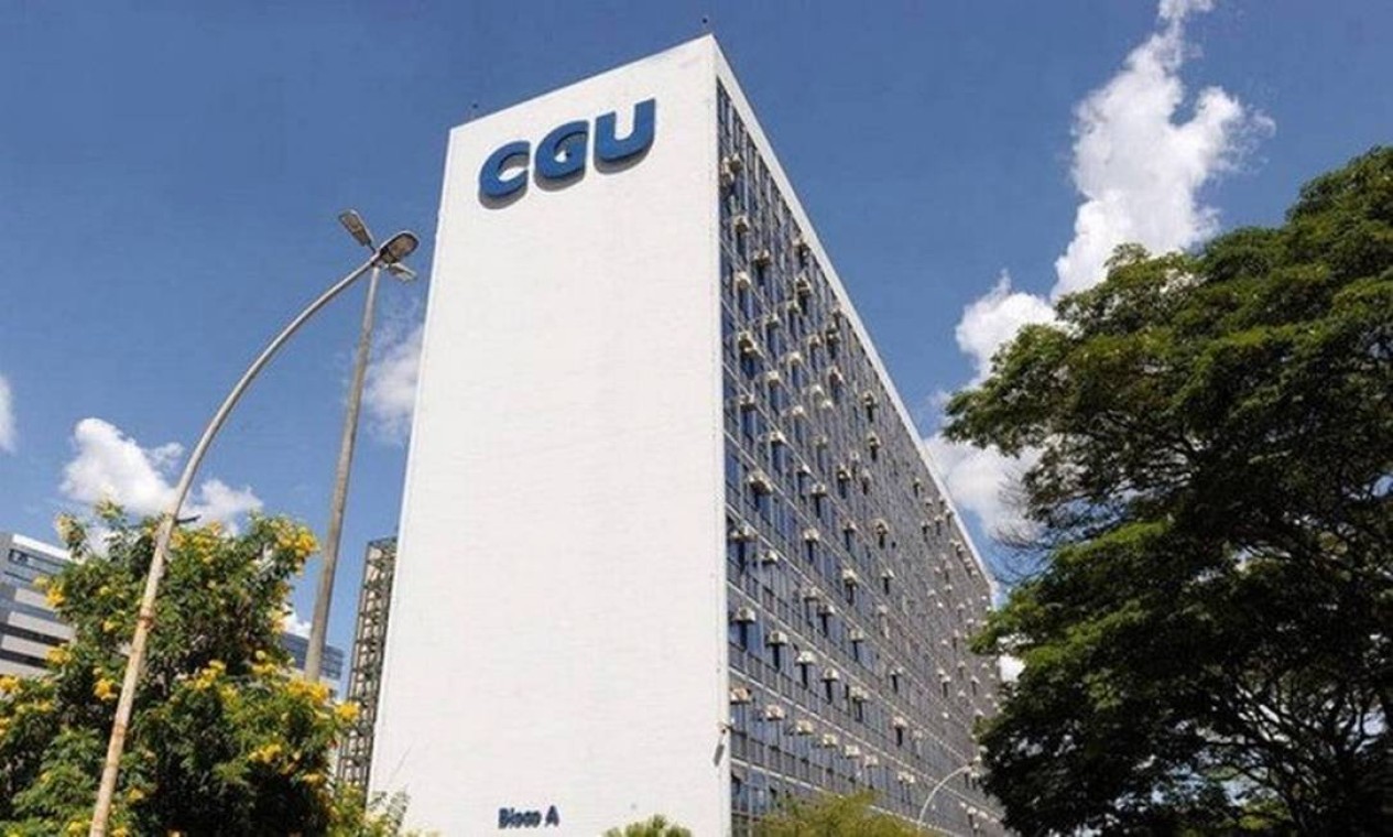 Controladoria-Geral da União abre concurso com 60 vagas e salário de R$ 20 mil