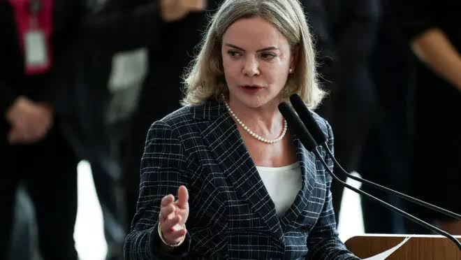 Gleisi Hoffmann perde vaga no Senado pelo Paraná