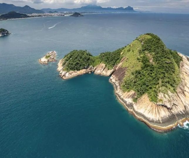 Rio de Janeiro cria reserva marinha para proteger costa e pesca
