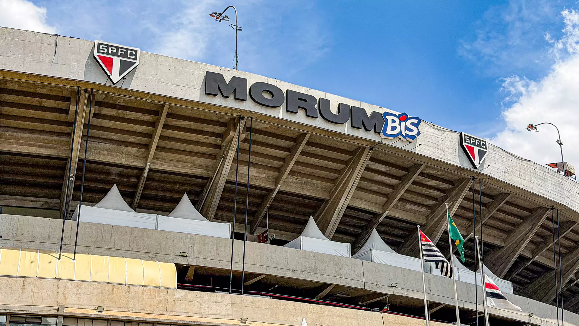 Gestão do São Paulo decide não negociar renovações e naming rights