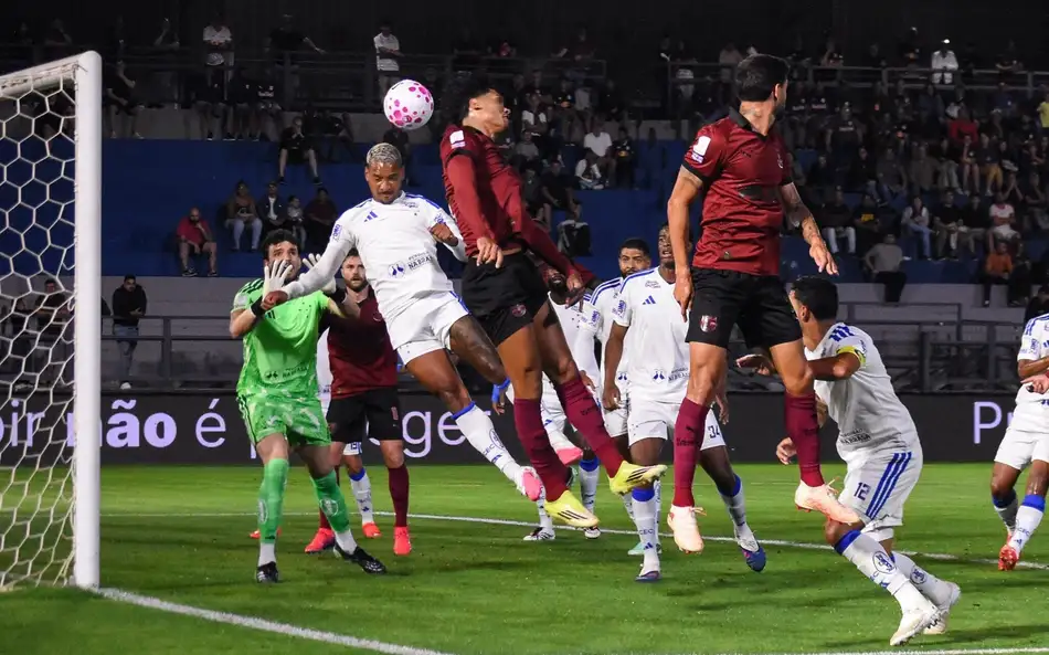 Red Bull Bragantino vence o Cruzeiro por 4 a 2 no Campeonato Brasileiro