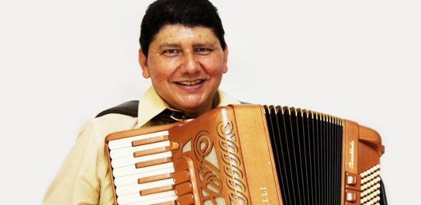 Morre Oswaldinho do Acordeon, mestre da sanfona, aos 72 anos
