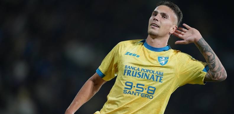 Frosinone vence o Sassuolo por 4 a 2 com hat-trick de Raimondo no Italiano
