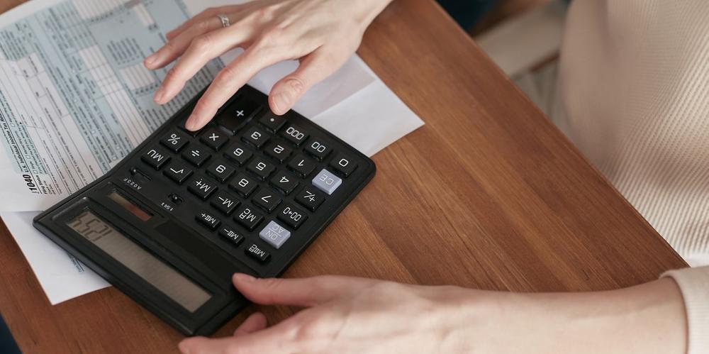 Especialistas orientam sobre recuperação financeira e controle de gastos