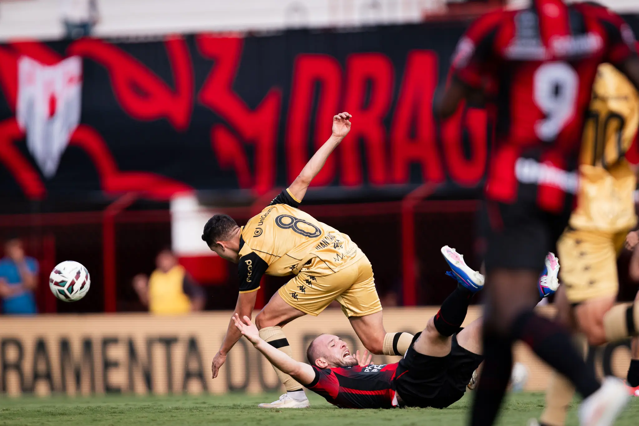 Atlético-GO empata com o Sport pela Série B
