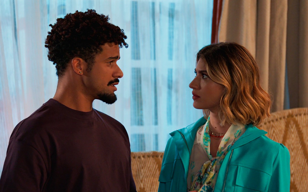 Vanessa arma plano para destruir noivado de Leandra e Vitor na novela Por Você