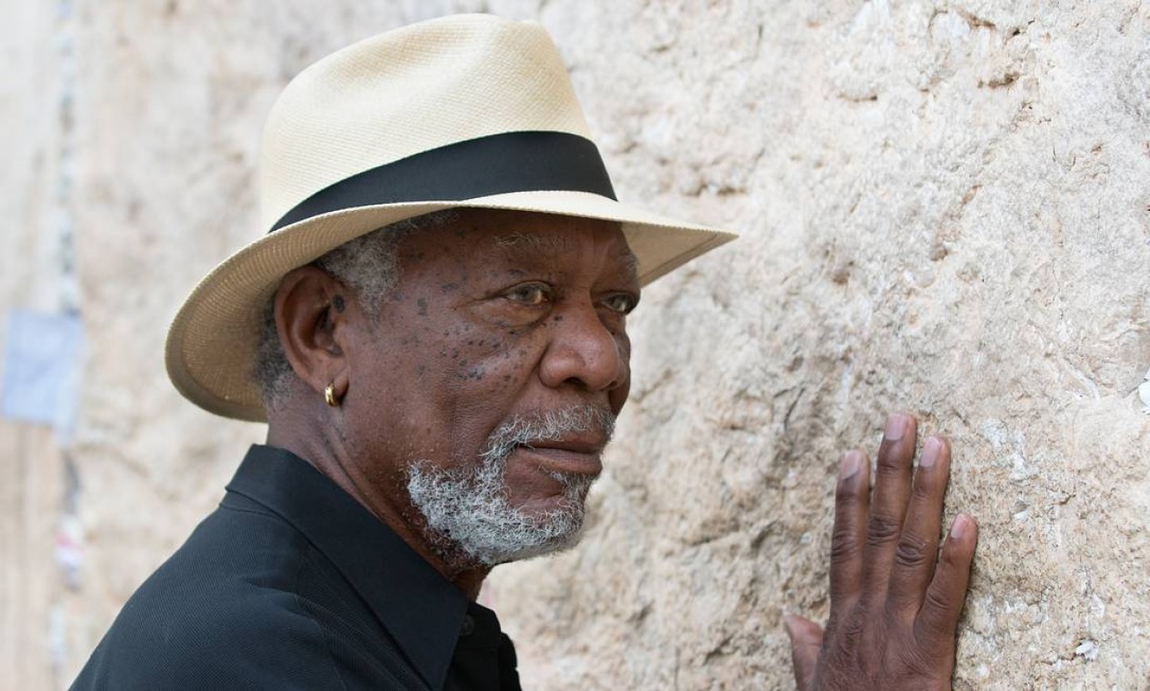 Obras com Morgan Freeman destacam-se no streaming