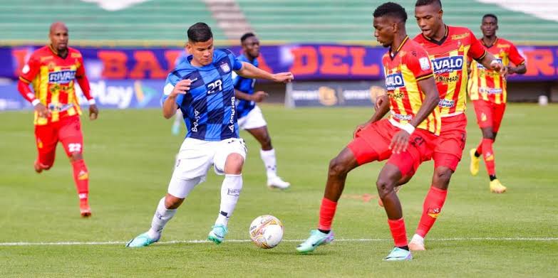 Deportivo Pereira e Boyacá Chicó se enfrentam nesta terça-feira