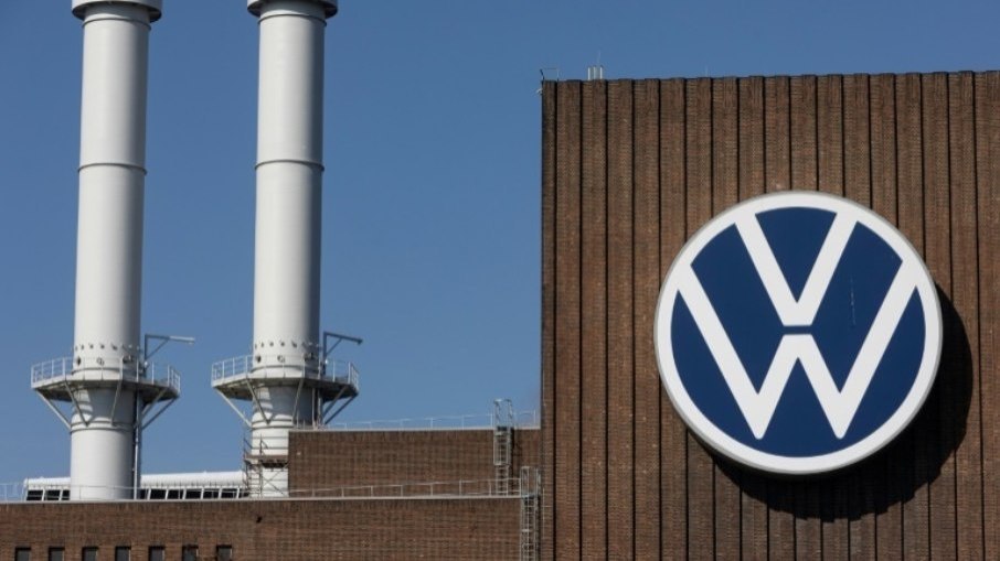 Volkswagen planeja congelar salários até 2030, diz conselho