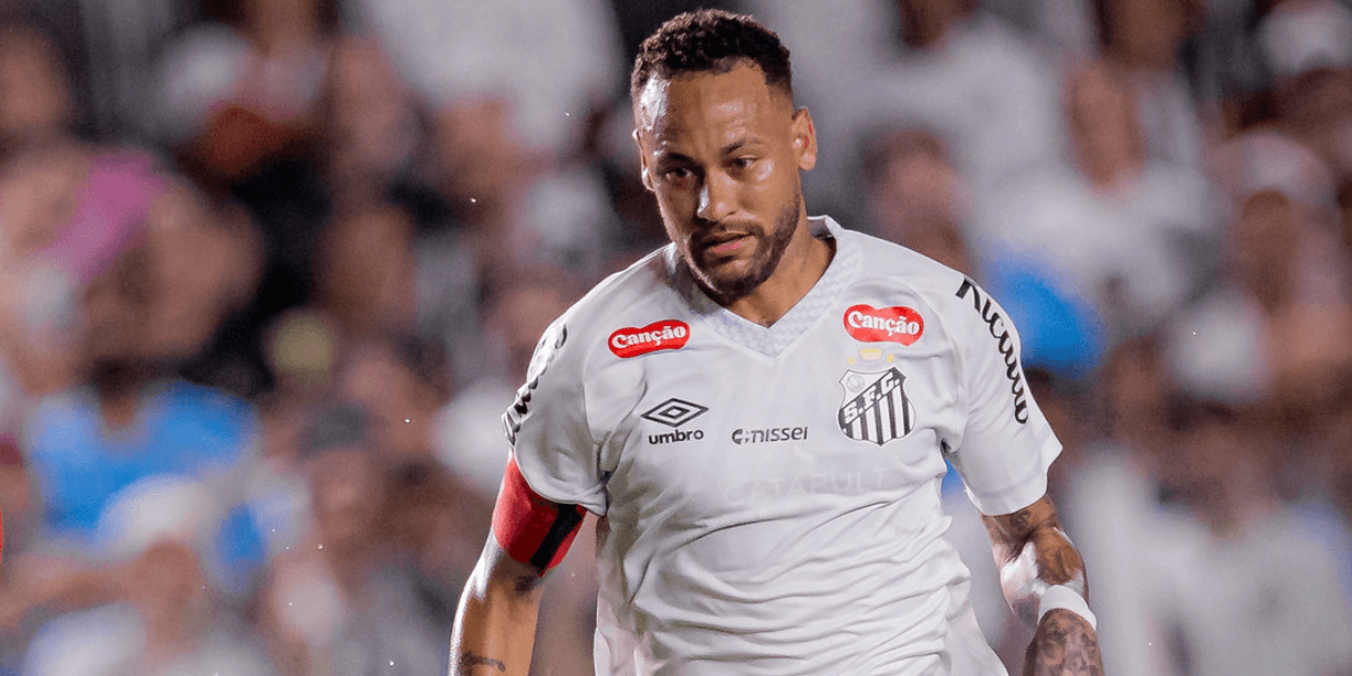 Santos fecha novo patrocínio e projeta receita milionária