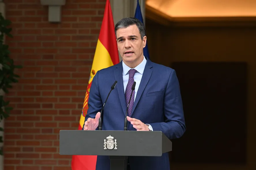 Espanha: Pedro Sánchez antecipa eleições gerais para novembro