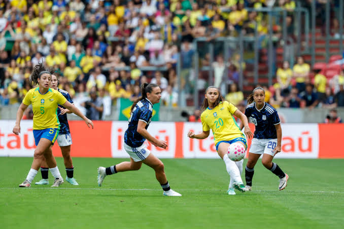 Brasil empata com a Argentina em amistoso disputado em Recife