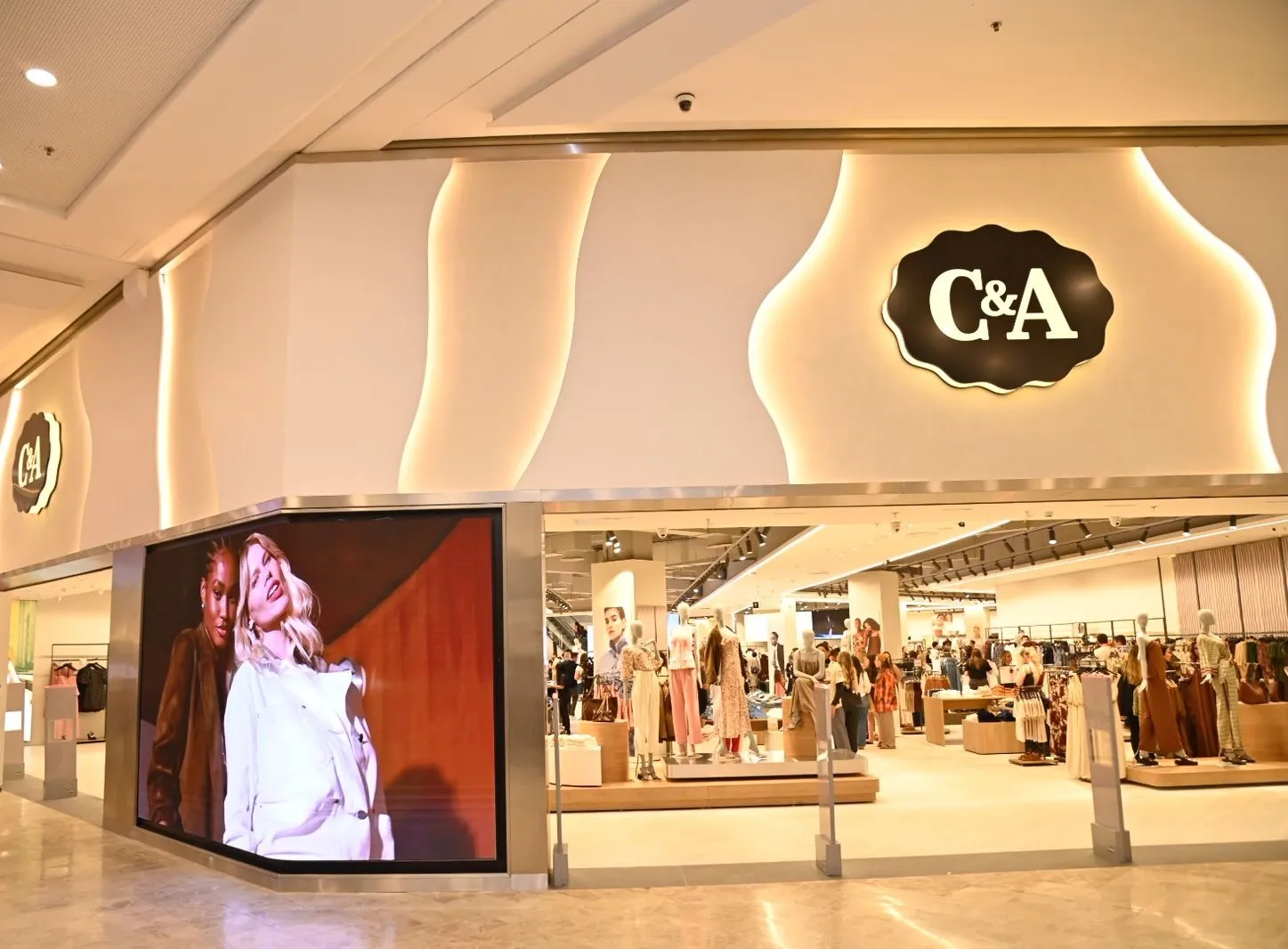 C&A aprova emissão de debêntures de R$ 500 milhões