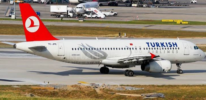 Turkish Airlines expande voos e enfrenta cortes na Europa