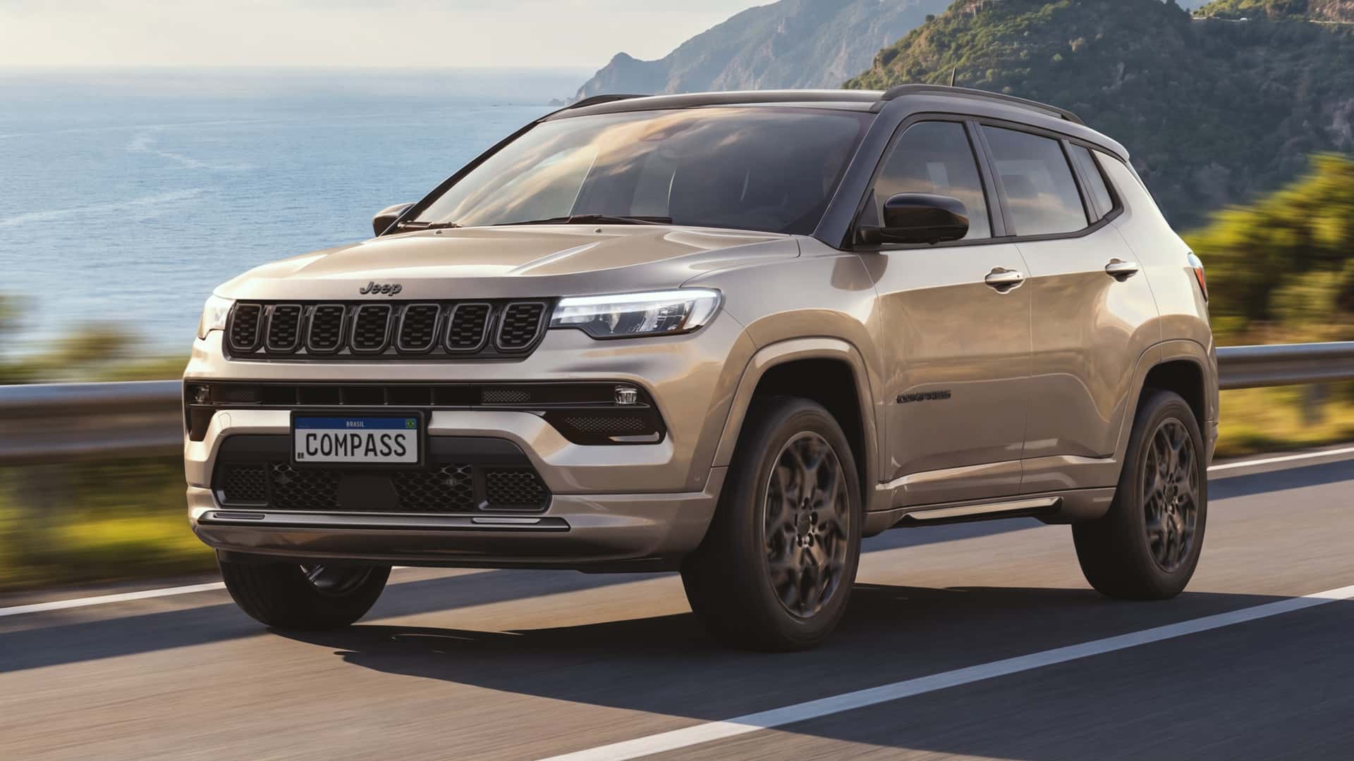 Jeep Compass 2027 estreia no Brasil com versões híbridas leves de 48V