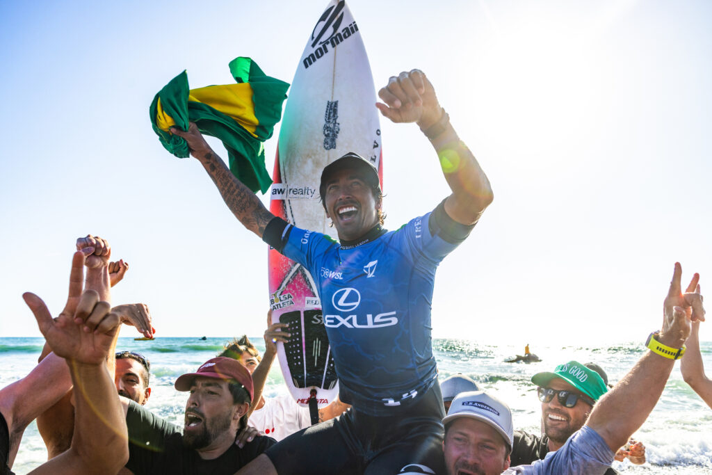Miguel Pupo vence em Trestles e supera Gabriel Medina
