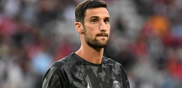 Ex-goleiro Sergio Rico é amarrado em assalto à mão armada na Espanha
