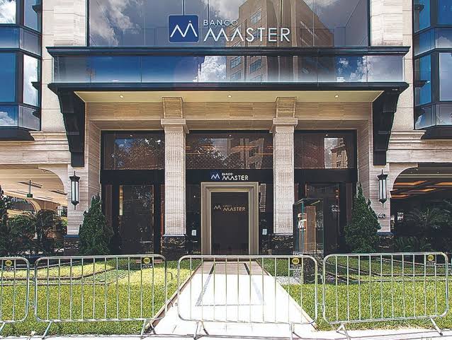 Investigações sobre o Banco Master envolvem depoimentos e contratos