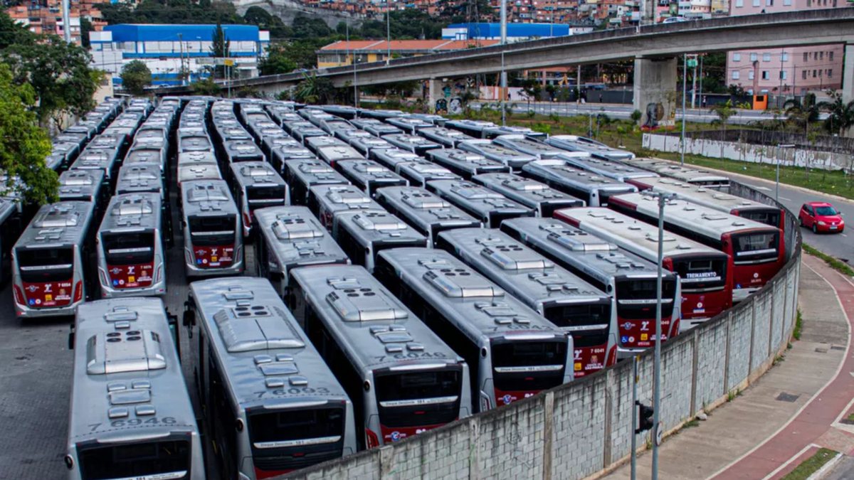 Greve de ônibus afeta linhas na zona sul de São Paulo