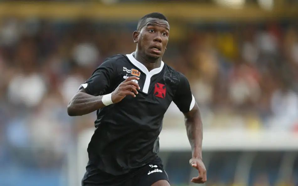 Vasco reconhece dívida trabalhista milionária com ex-atacante Ribamar