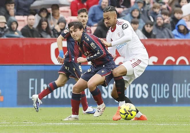Levante e Sevilla empatam em jogo eletrizante de seis gols na Espanha