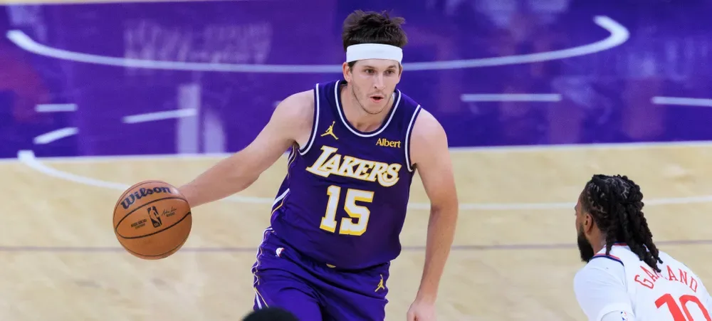 Lakers vencem os Clippers por 103 a 87 fora de casa na NBA
