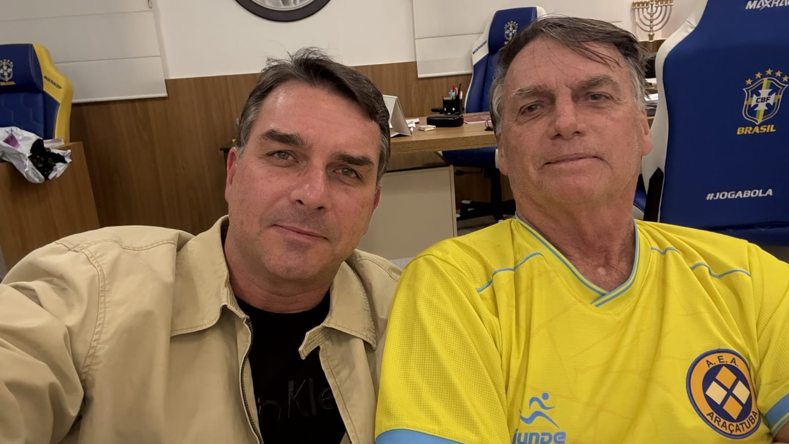 Supremo autoriza Flávio Bolsonaro a visitar o pai em prisão domiciliar
