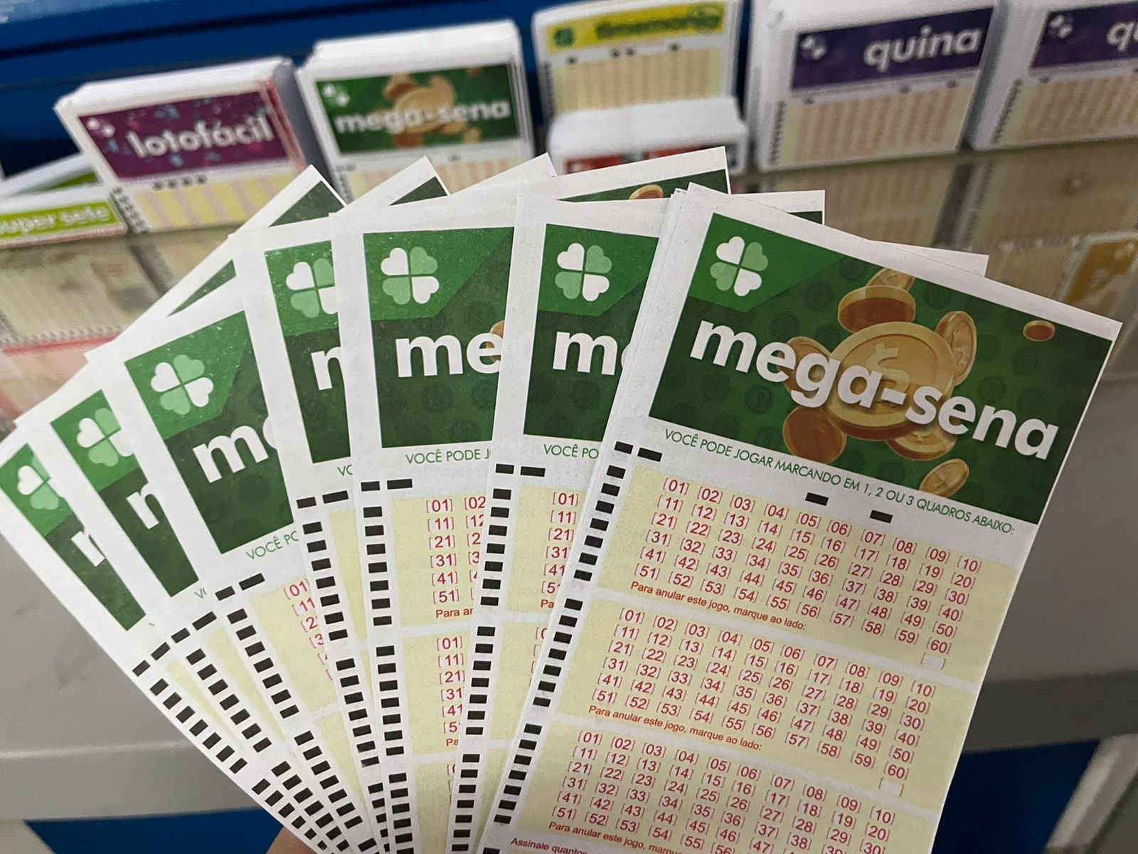 Mega-Sena inicia semana especial com cinco sorteios diários e prêmio de R$ 300 mi