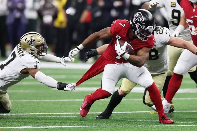 Atlanta Falcons vence rival New Orleans Saints na NFL
