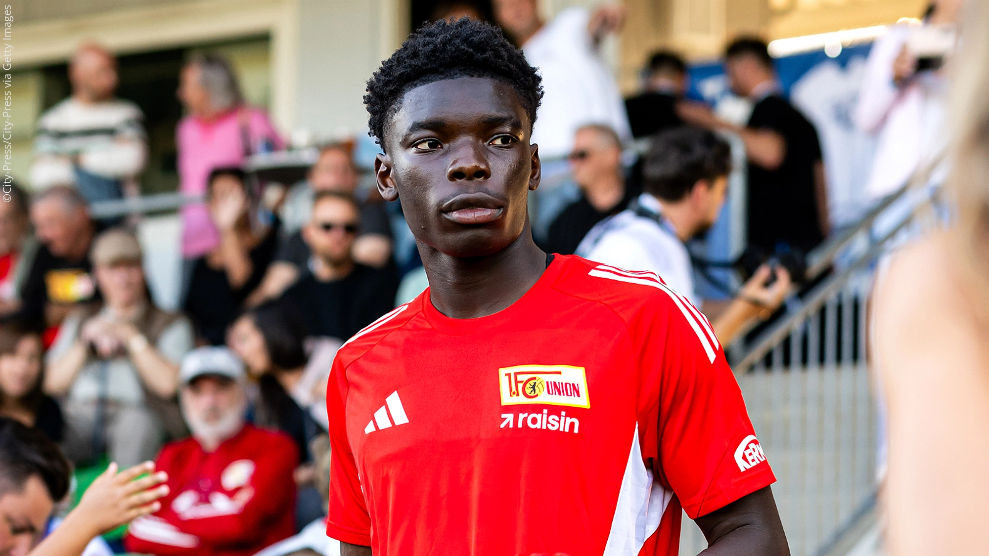 Treinador do Union Berlin elogia desempenho do jovem atacante Mekhi Gray