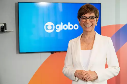 Globo suspende saída de Renata Lo Prete do Jornal da Globo