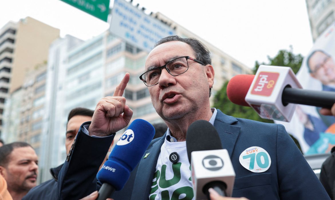 Augusto Cury fica em terceiro no primeiro turno e descarta continuar na política