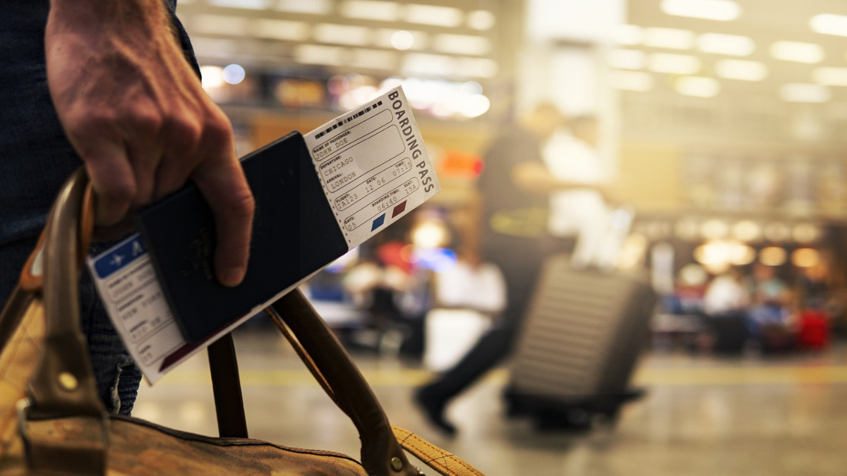 Reforma tributária no Brasil ameaça encarecer passagens aéreas