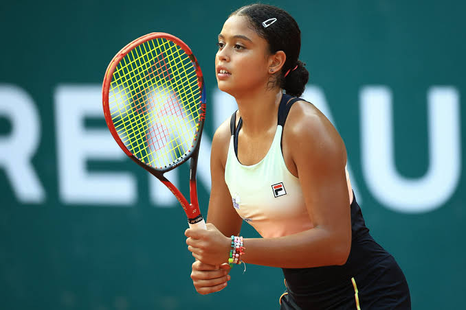 Nauhany Silva entra no top 5 do ranking mundial juvenil de tênis
