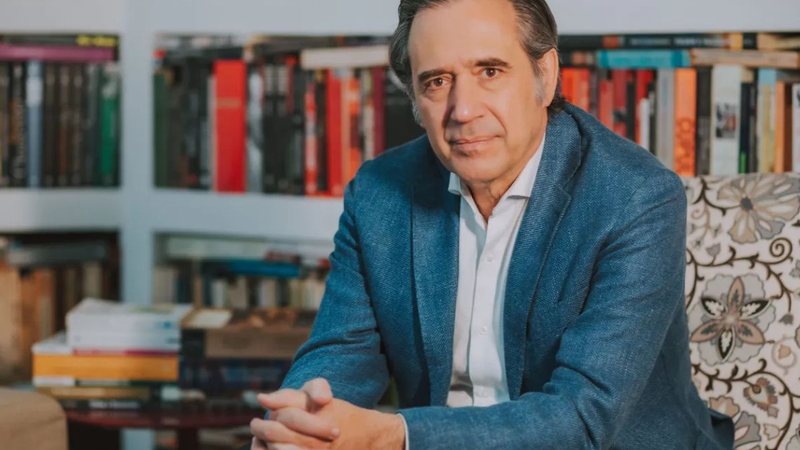 Justiça decreta prisão do comentarista Marco Antonio Villa por pensão