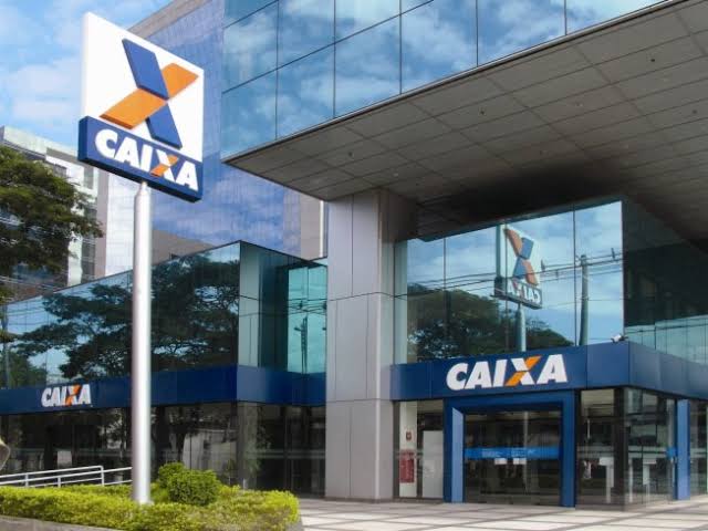 Caixa Econômica Federal movimenta negociações, loterias e acordos