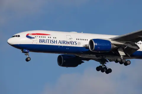 Voo da British Airways para Chicago retorna a Londres após falha técnica