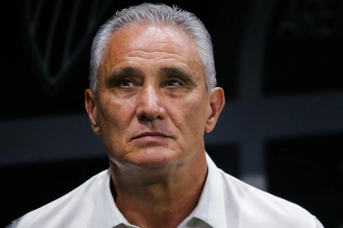 Tite detalha bastidores no Botafogo e comenta situação de Huguinho e Ziyech